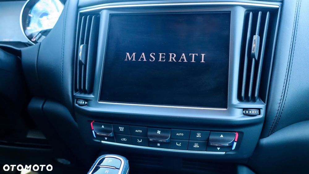 Maserati Levante S Q4 GranLusso - 24