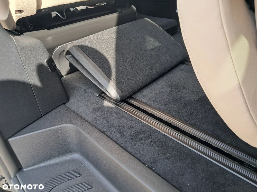 Mercedes-Benz Klasa V 300 d 4-Matic 9G-Tronic Exclusive (ekstra d³) - 13