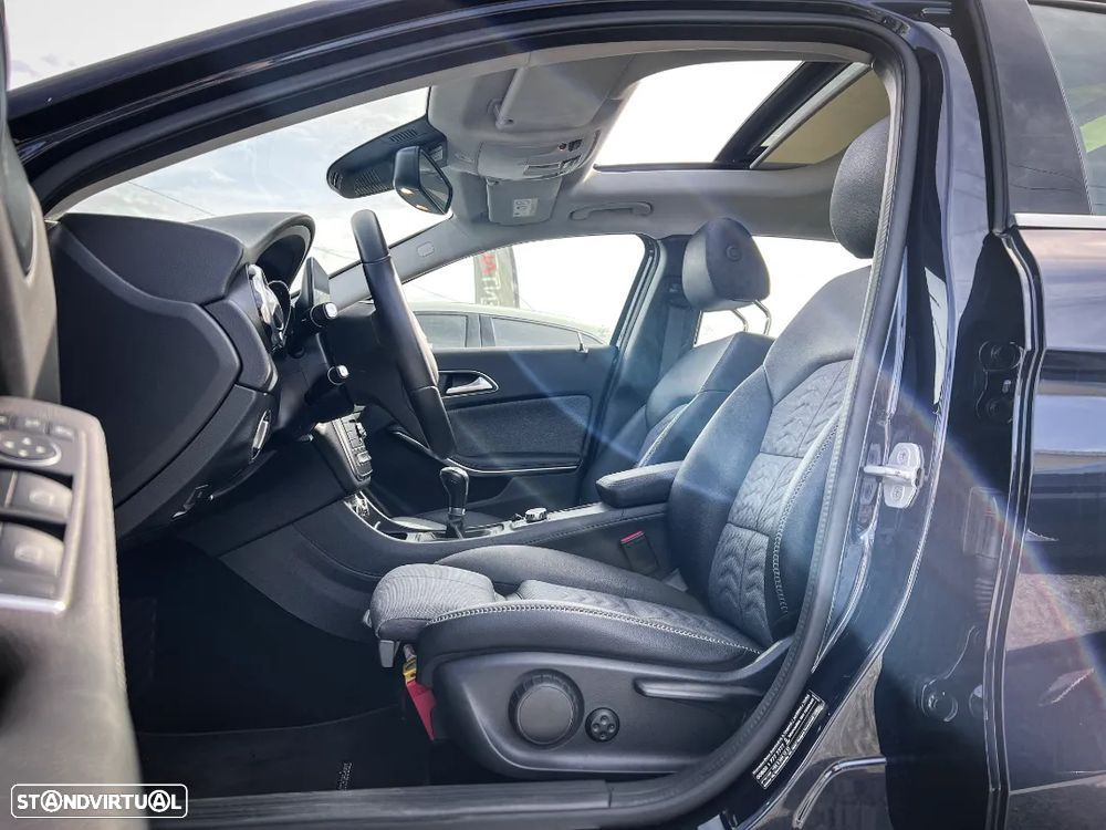 Mercedes-Benz GLA 180 d Urban - 11