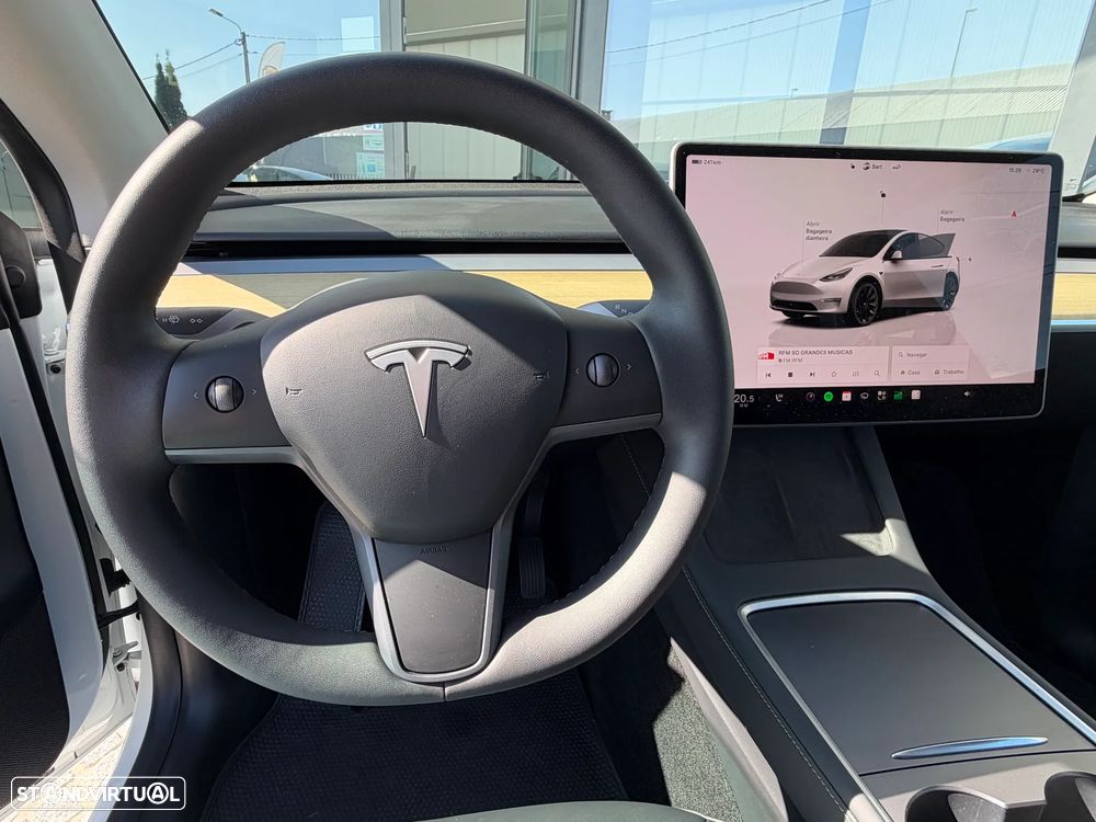 Tesla Model Y RWD - 19