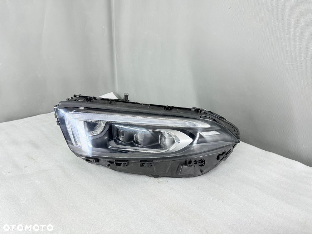 Reflektor Przod lewa Mercedes A W177 A177 Multibeam A1779060503 - 2