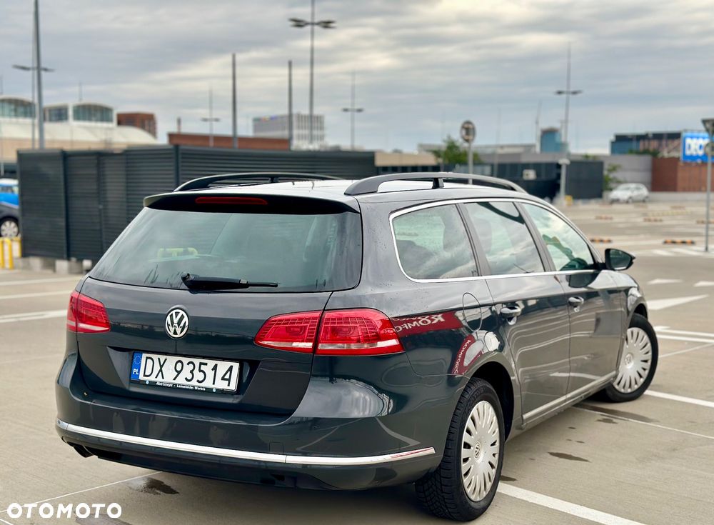 Volkswagen Passat 1.6 TDI DPF BlueMot Highline - 5