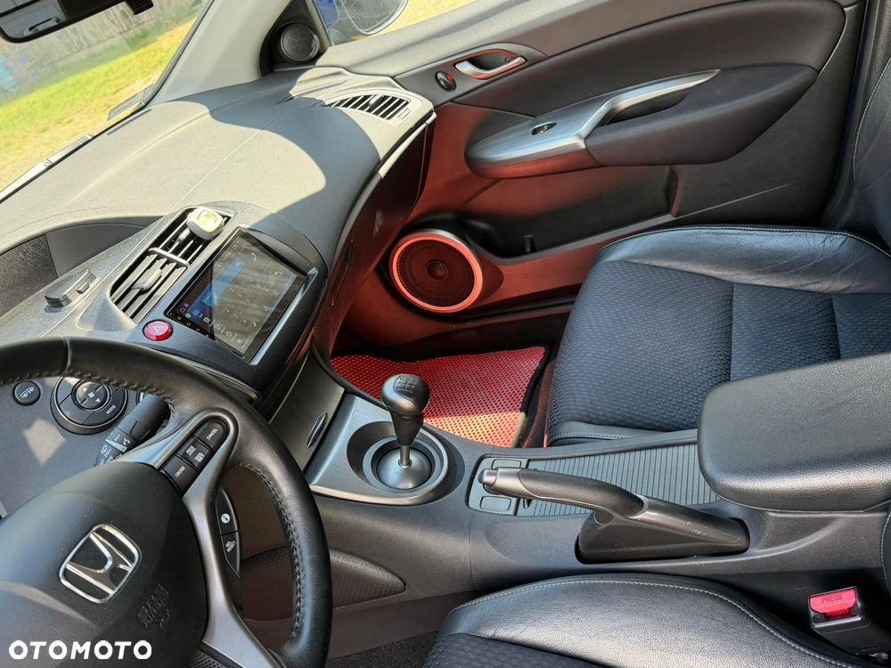 Honda Civic 1.8 Sport - 11