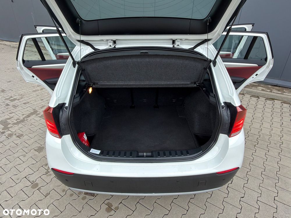 BMW X1 xDrive18d Sport Line - 22
