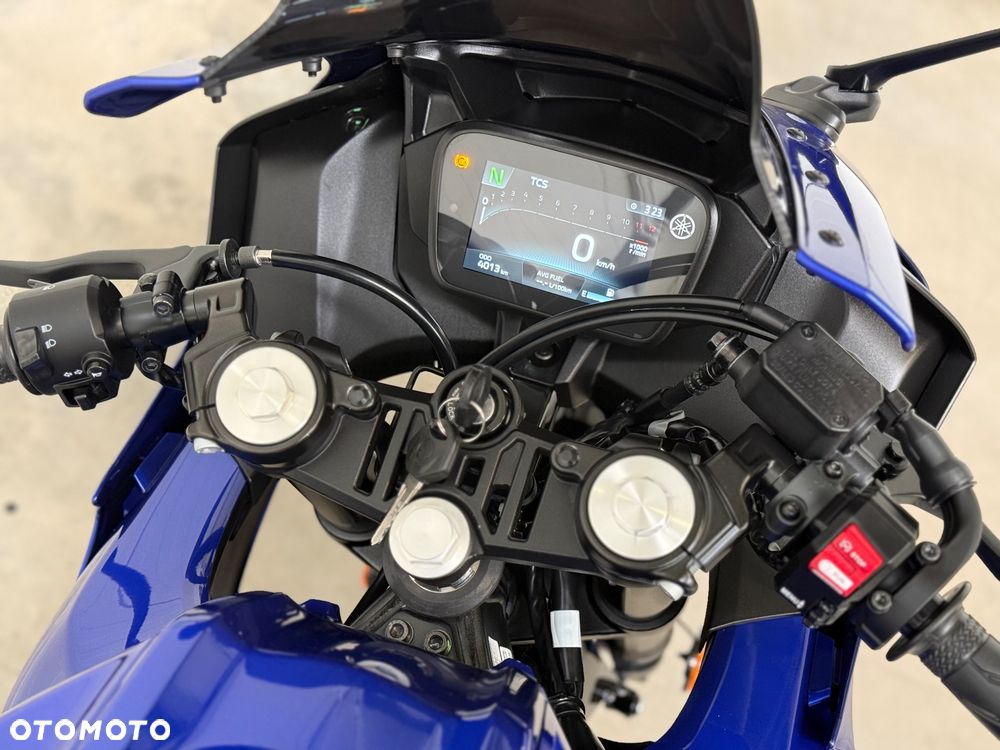 Yamaha YZF - 21
