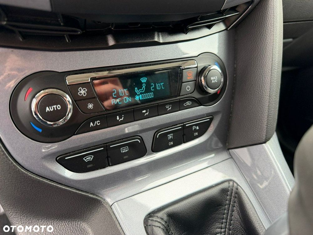 Ford Focus - 22