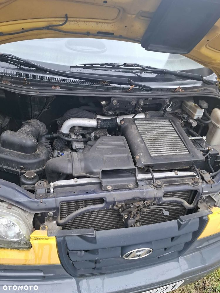 Hyundai H-1 - 6