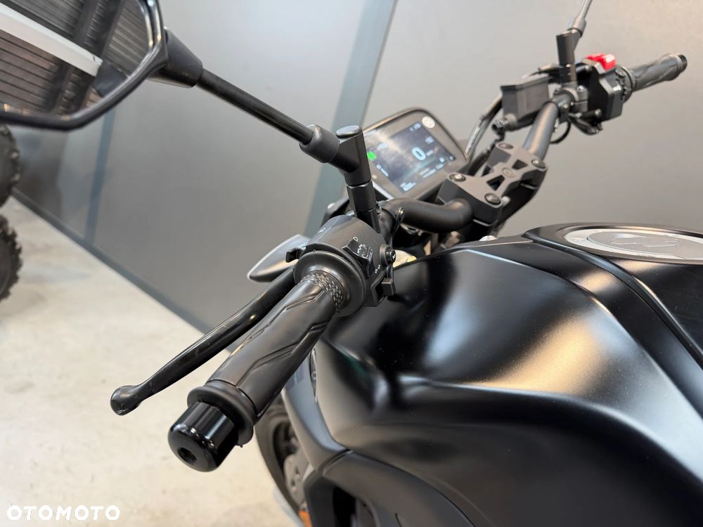 Yamaha MT - 14