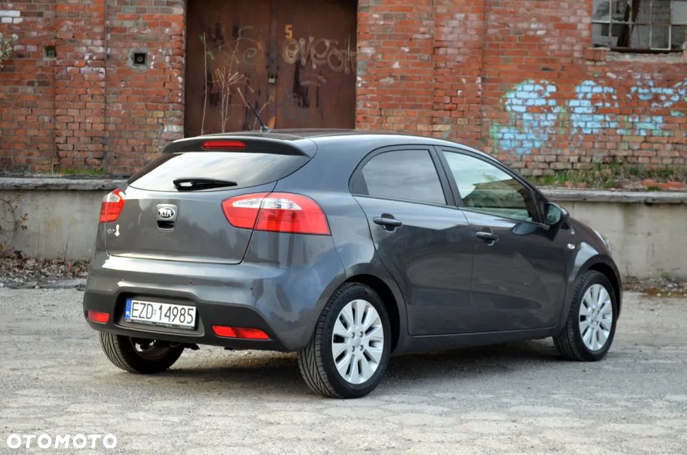 Kia Rio 1.2 ISG Uefa Euro 2016 - 5