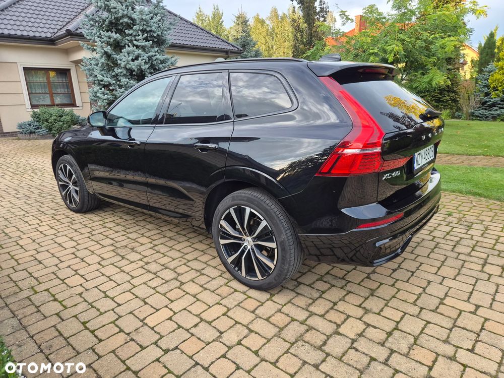 Volvo XC 60 B5 B AWD Ultra Black - 5