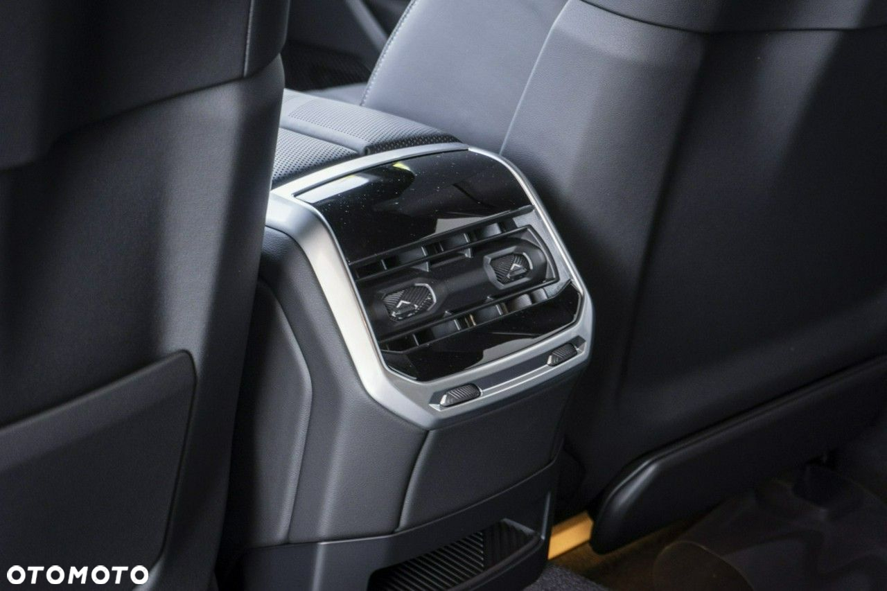 BMW i7 - 27