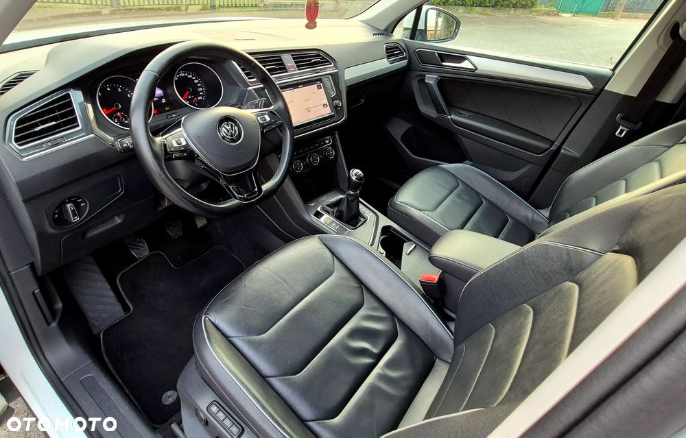 Volkswagen Tiguan - 10