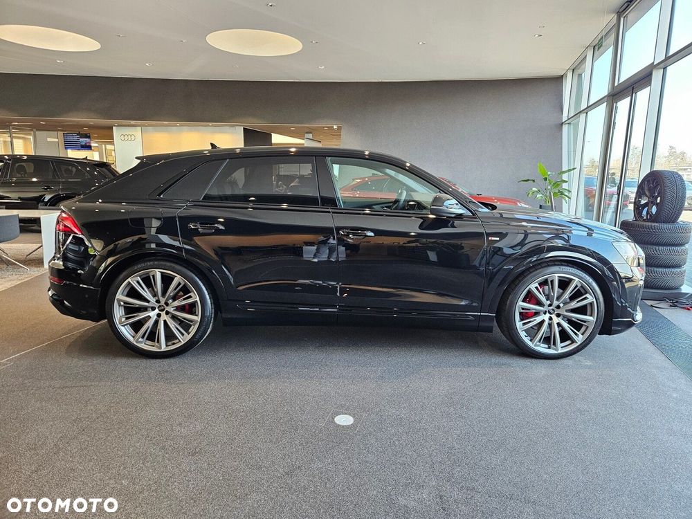 Audi Q8 - 6