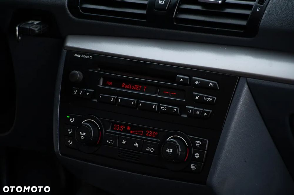 BMW Seria 1 130i - 13