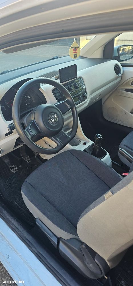 Volkswagen up! - 9