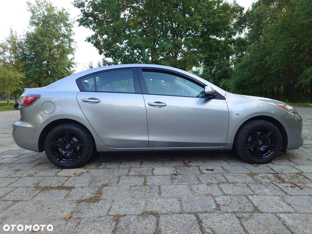 Mazda 3 - 4
