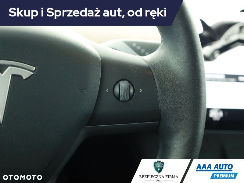 Tesla Model 3 - 16