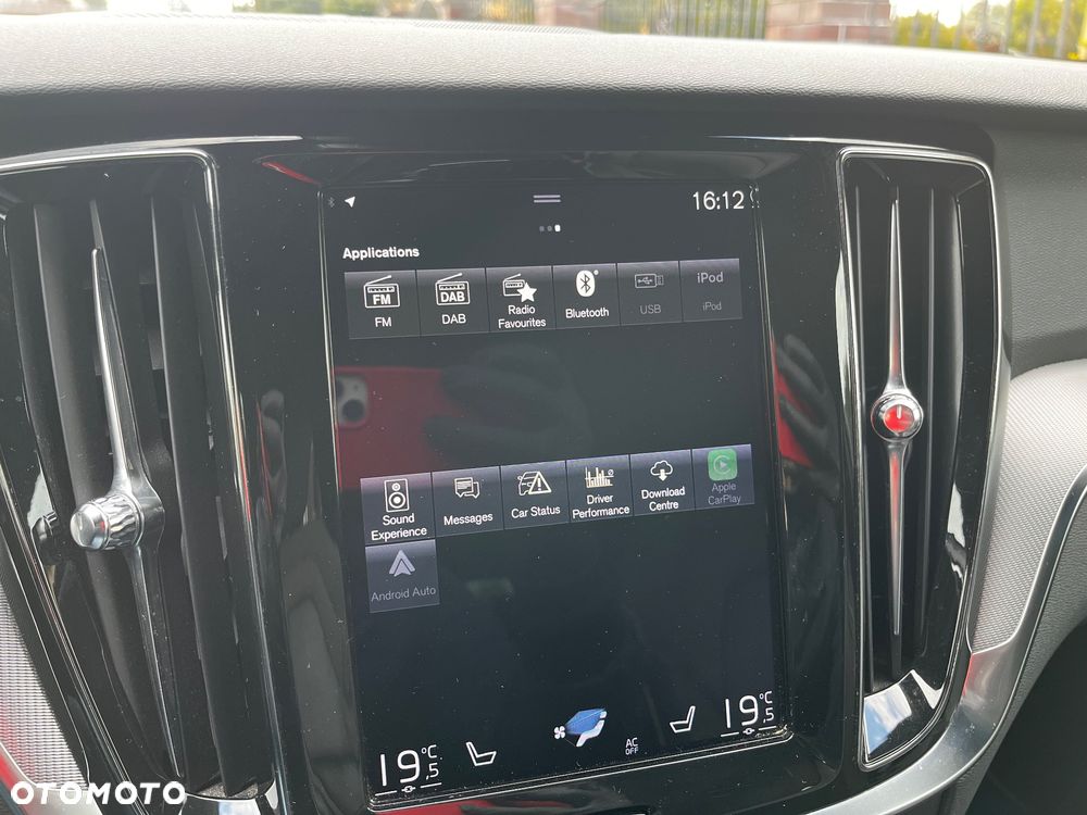 Volvo V60 T8 AWD Twin Engine Geartronic R-Design - 17