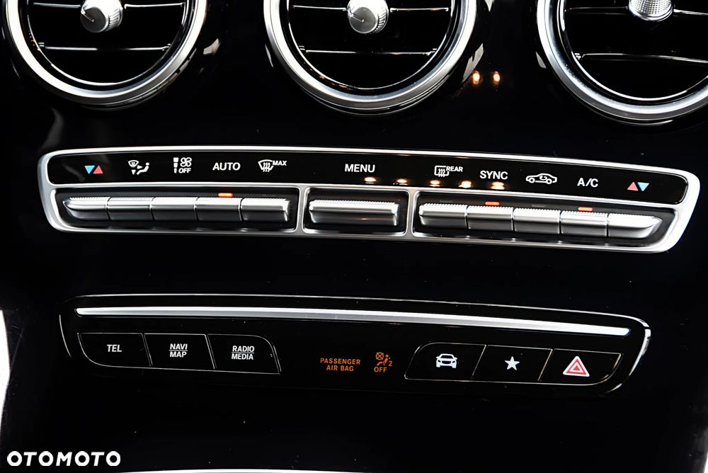 Mercedes-Benz GLC 200 4Matic 9G-TRONIC - 29