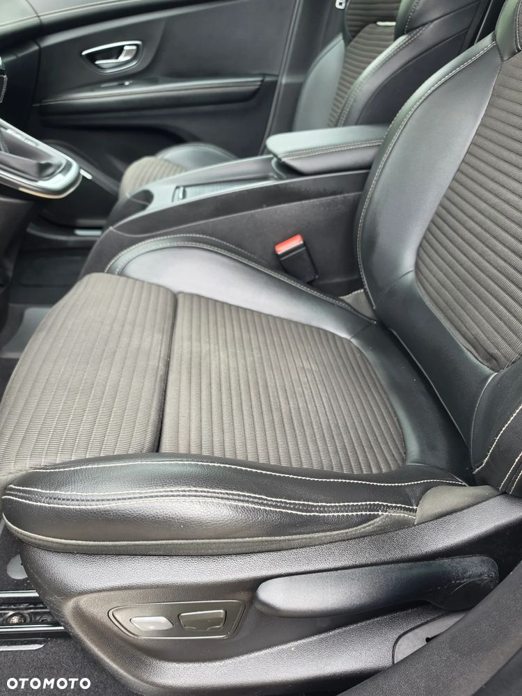 Renault Grand Scenic Gr 1.2 TCe Energy Bose - 8