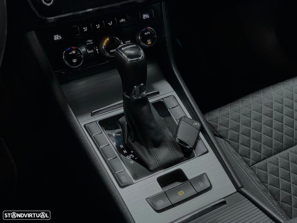 Skoda Superb Break 2.0 TDI Style DSG - 25