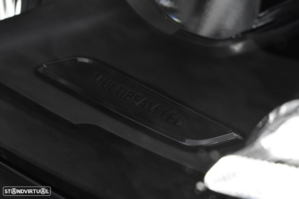 Mercedes-Benz GLC 300 e Coupe 4Matic 9G-TRONIC AMG Line - 16