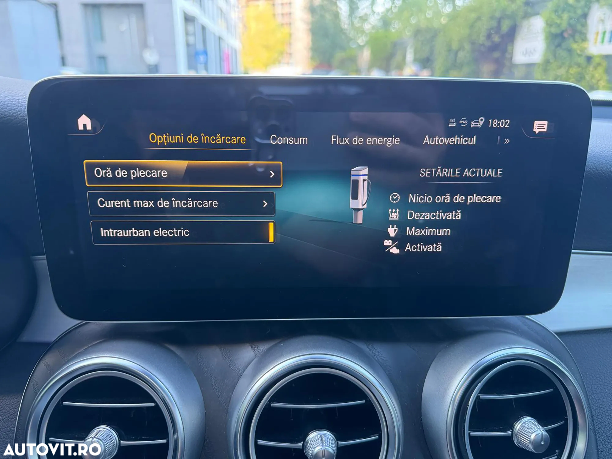 Mercedes-Benz GLC Coupe ver-300-e-4matic-9g--tronic-amg-line - 16