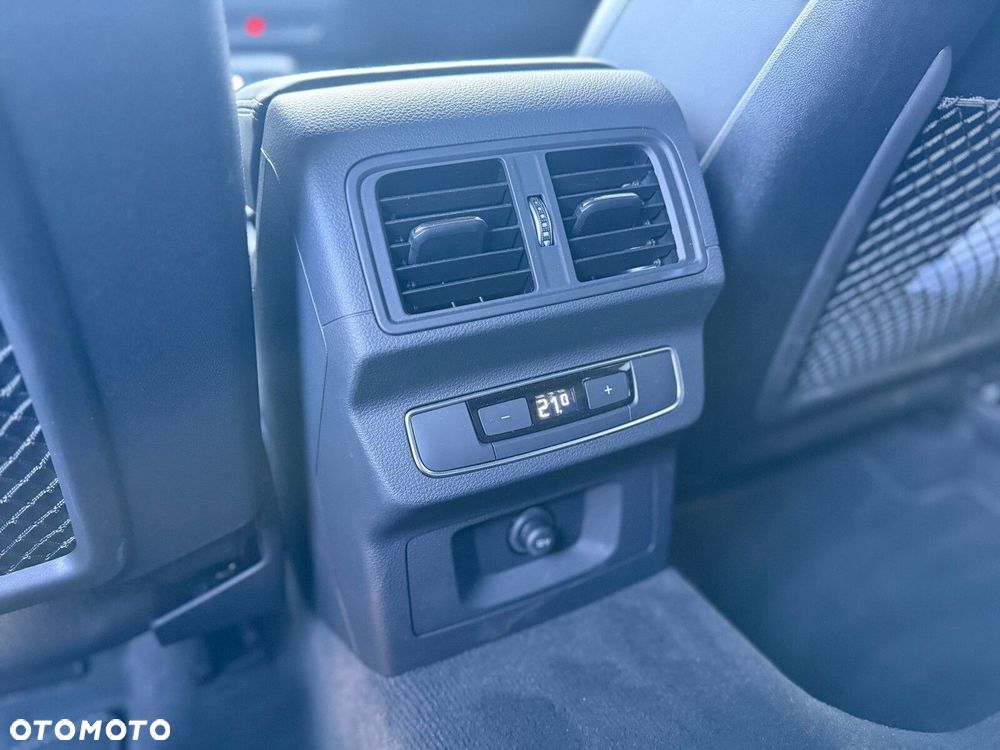 Audi Q5 Sportback - 13