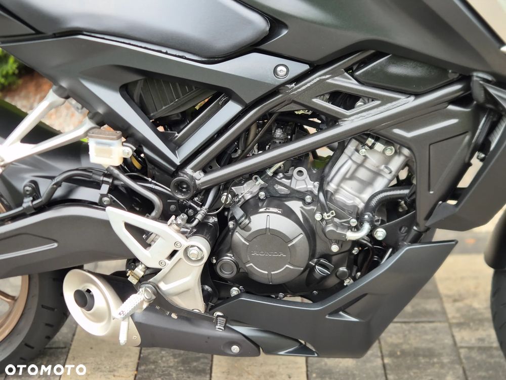 Honda CB - 7