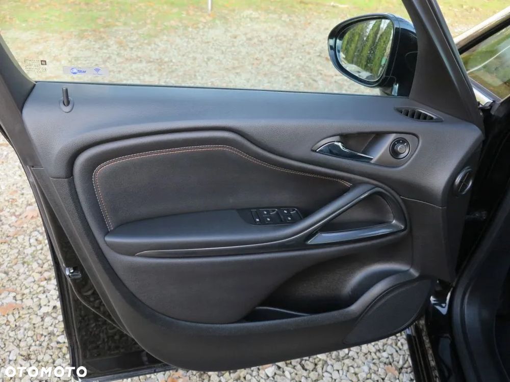 Opel Zafira Tourer 1.4 Turbo Automatik Innovation - 13