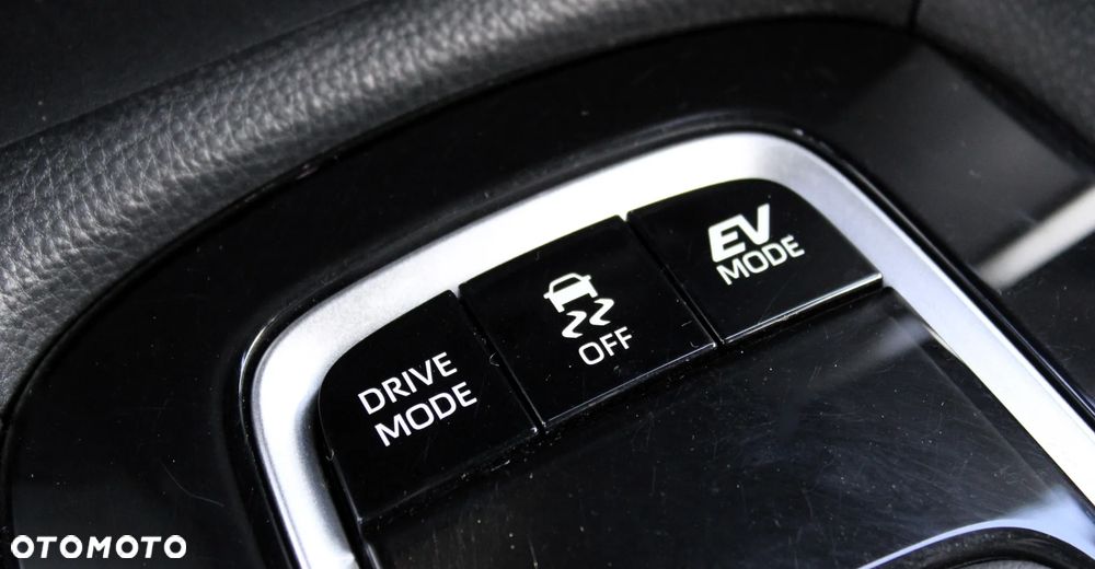 Toyota Corolla Cross 2.0 Hybrid Style - 29