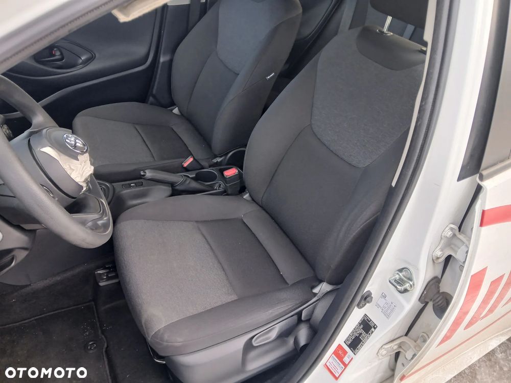 Toyota Yaris 1.0 Active - 14