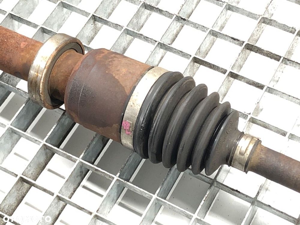 PÓŁOŚ PRAWY PRZÓD - 73.00 PLN - RENAULT MODUS / GRAND MODUS (F/JP0_) 2004 - 2022 1.2 (JP0C, - 2