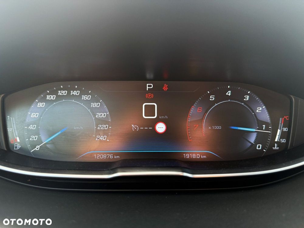 Peugeot 3008 1.6 PureTech GPF Allure S&S EAT8 - 17