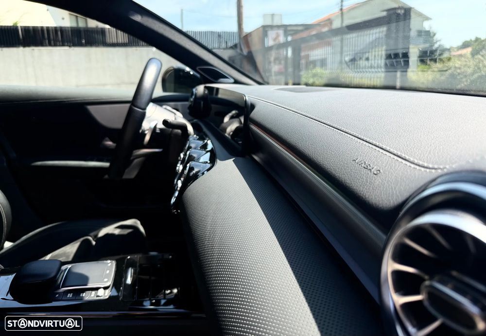 Mercedes-Benz A 250 e 8G-DCT Edition AMG Line - 22