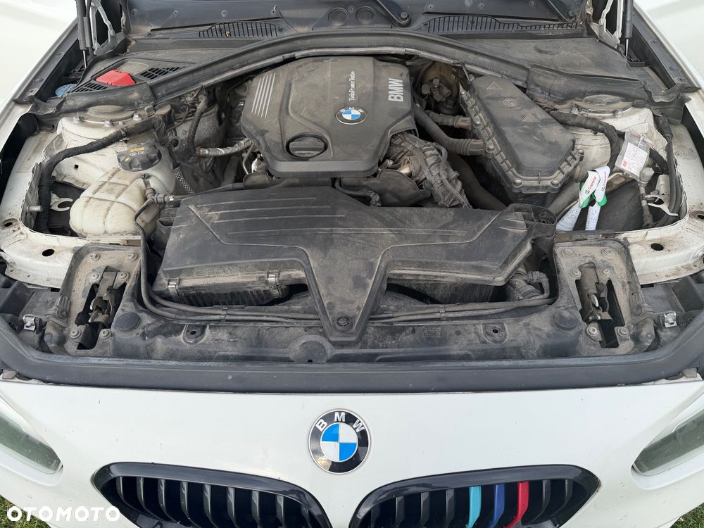 BMW Seria 1 120d xDrive Sport Line sport - 5