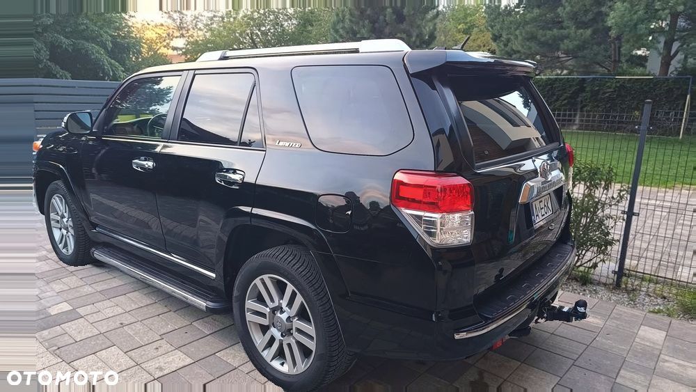 Toyota Land Cruiser - 3