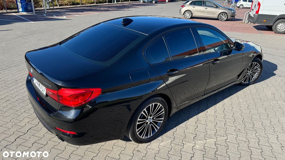 BMW Seria 5 520d xDrive MHEV Sport Line sport - 7