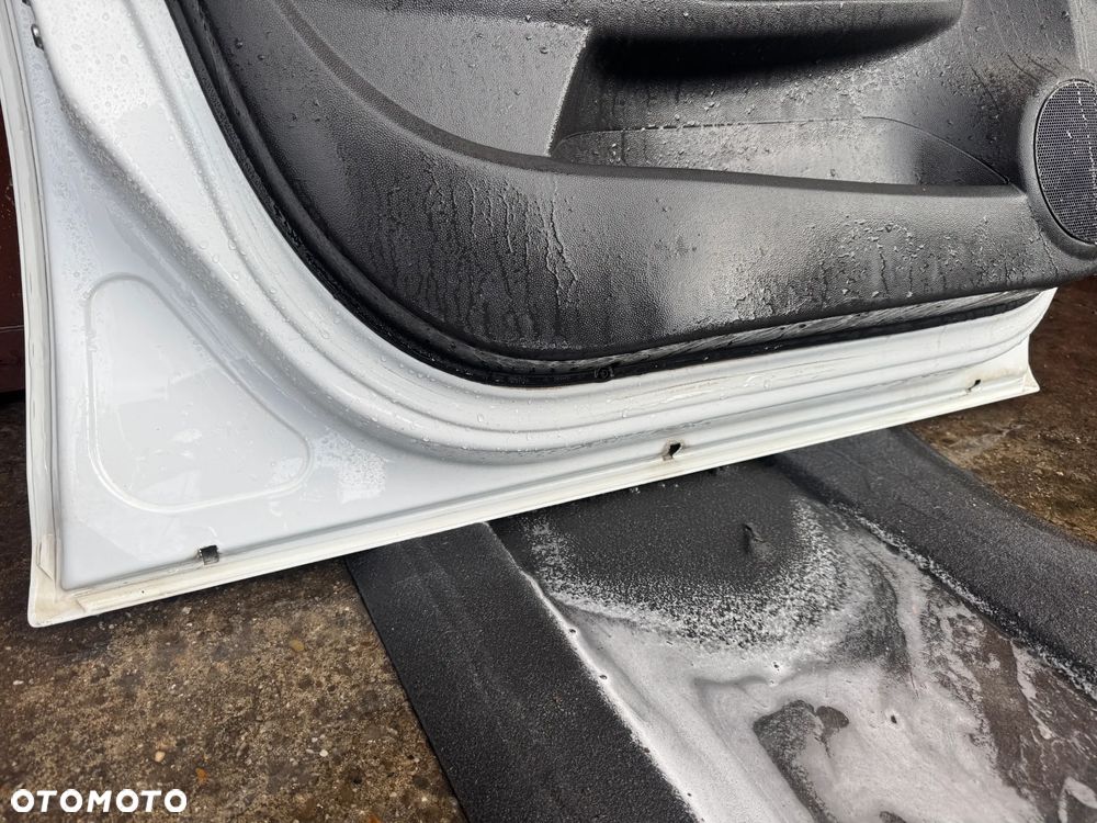 Drzwi lewe przednie Opel Corsa D białe - 4