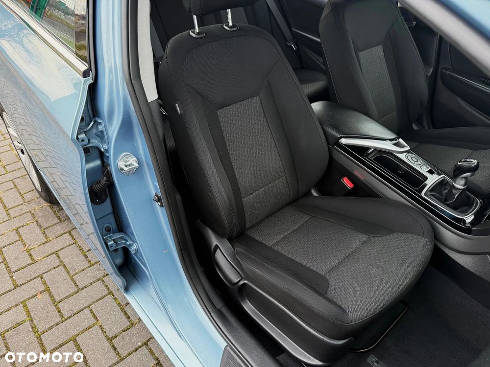 Hyundai i40 1.6 Comfort - 12