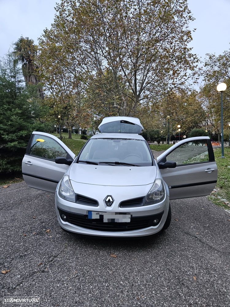 Renault Clio 1.5 dCi GT - 10