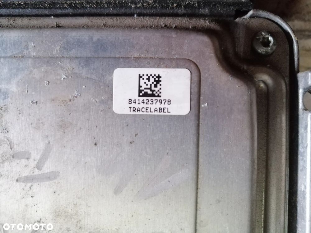 Fiat Bravo II 1.4 T.Jet zestaw startowy komputer Bosch 0261201687 stacyjka 2 klucze immo skrzynki bezpieczników i inne - 5