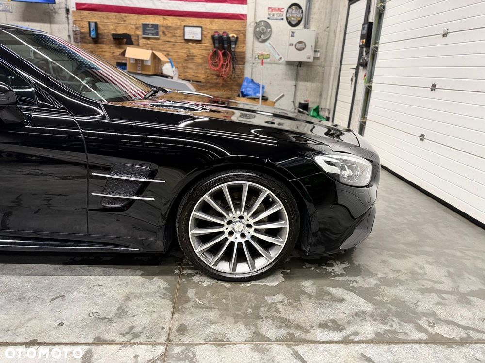 Mercedes-Benz SL - 11