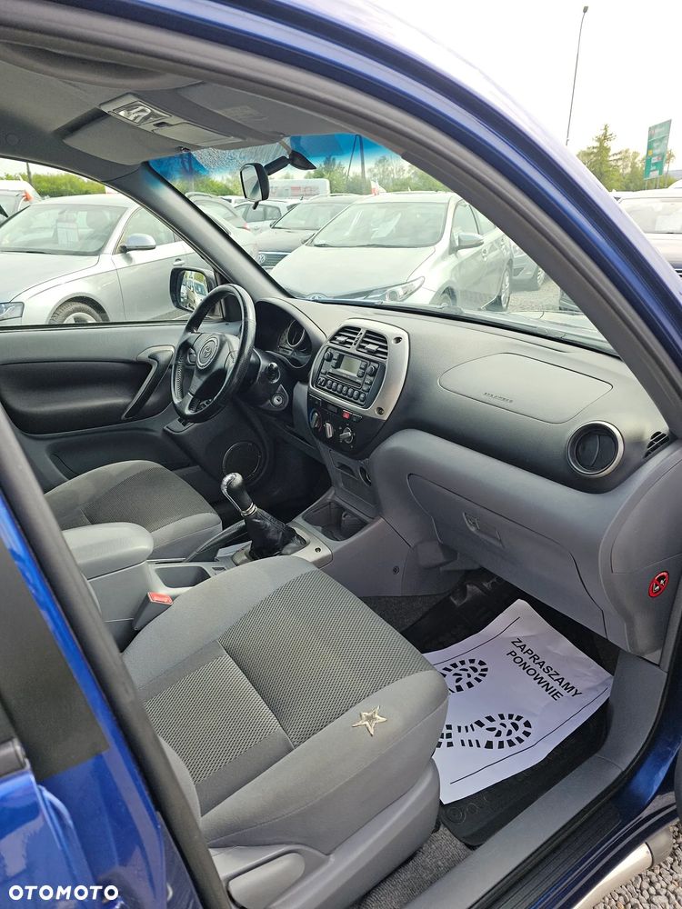 Toyota RAV4 2.0 D-4D 4x4 - 11