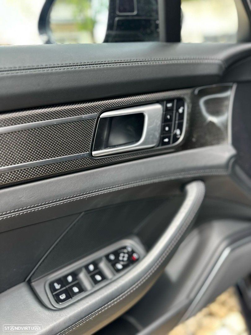 Porsche Panamera Sport Turismo 4 E-Hybrid - 10