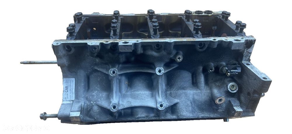 P9 GMC YUKON XL IV 2015- 5.3 ALUMINIOWY BLOK SILNIKA 140370100 12619367 - 5