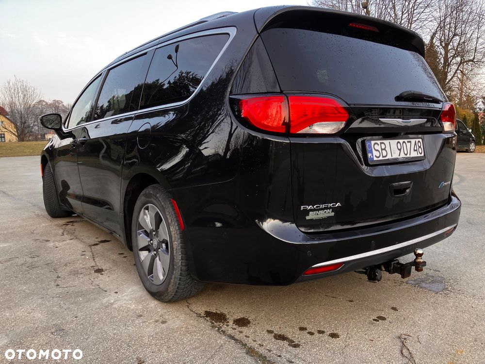 Chrysler Pacifica - 3