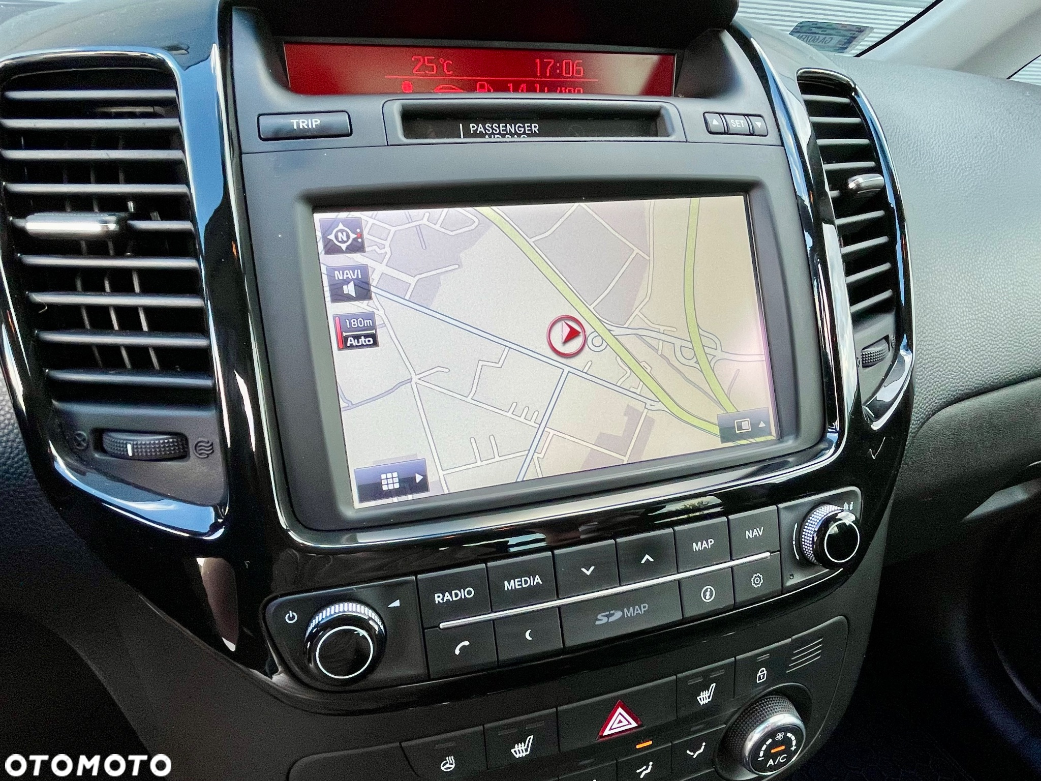 Kia Venga - 18