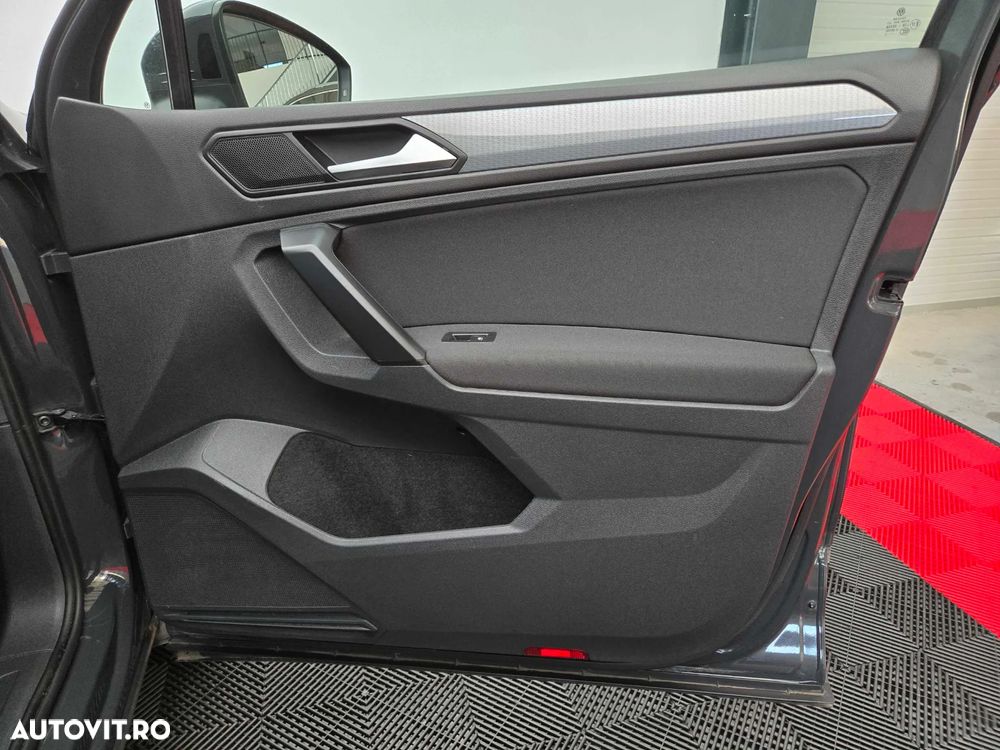 Volkswagen Tiguan 2.0 TDI SCR 4MOTION DSG Life - 25