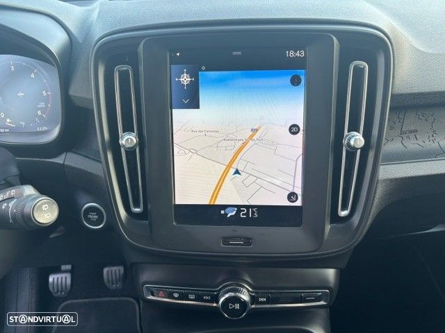 Volvo XC 40 2.0 D3 - 6